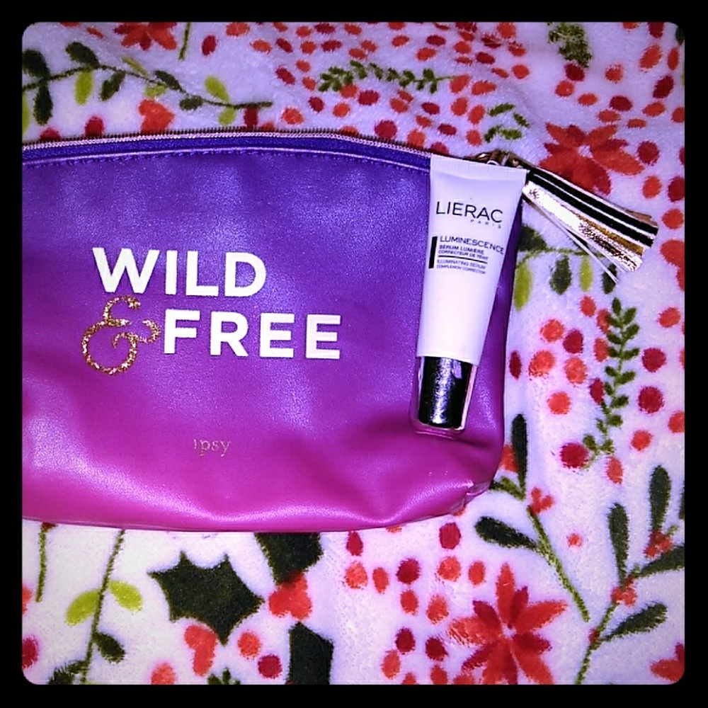 Ipsy MakeUp bag and sample size Lierac
